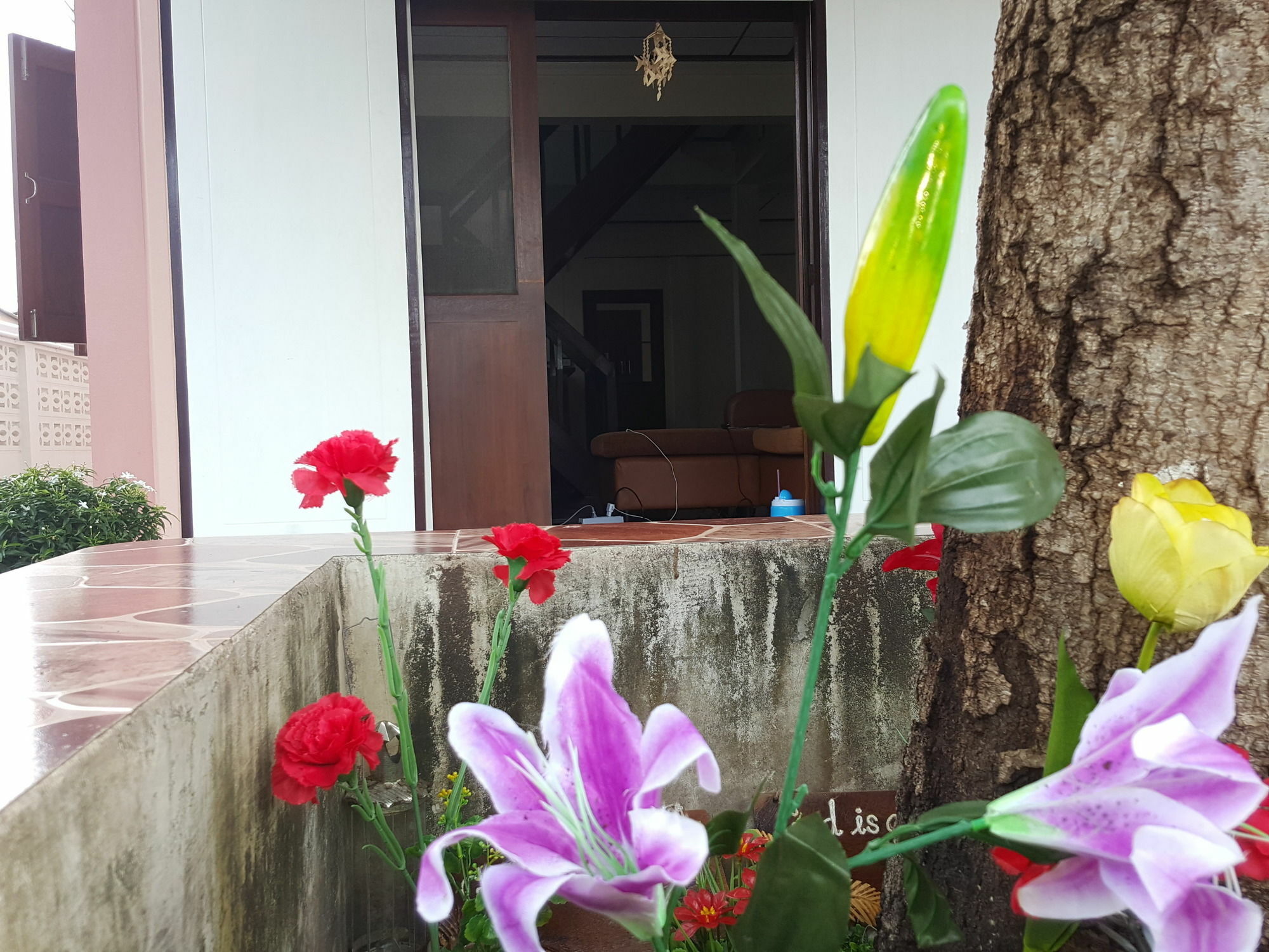 Emmanuel Guesthouse 班武里府 外观 照片